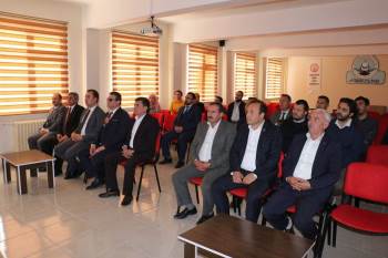 ’Altıntaş Kendin Yap Atölyesi’ Projesi İle İlgili Sunum Yapıldı
