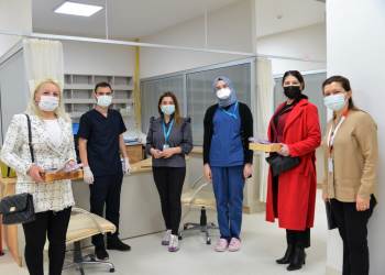 ’Baştacı Kadınlar’Dan Sağlık Çalışanlarına Manevi Destek
