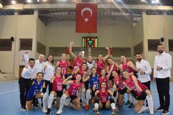 “Bizim Kızlar” Çeyrek Finallerdeki İlk Galibiyetini Aldı
