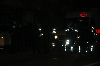 ‘Boğazı Kesilmiş Şahıs Yerde Yatıyor’ İhbarına Giden Polis Bakın Ne İle Karşılaştı
