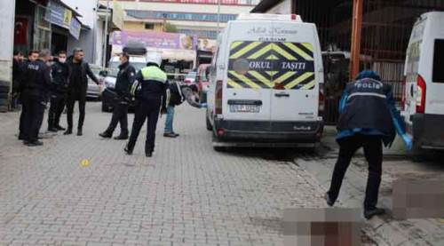 "Çayı eksik getirdin" deyip bıçakladılar!