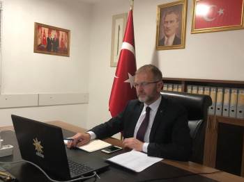 "Çiftçilerimizin Yanındayız"
