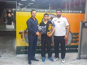 Sponsor desteğiyle mindere çıkacak