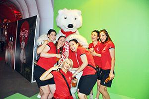 Milliler Coca Cola Dünyasında stres attı