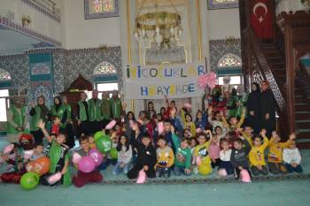 ’Çocuklar Camide Buluşuyor’ Etkinliği
