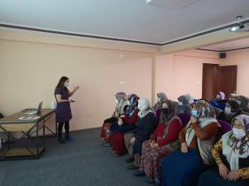 "Covid 19 Salgın Yönetimi Ve Evdeki Hasta İzlenimi" Semineri
