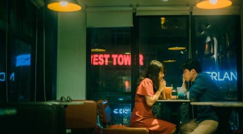 "Date'e Çıkmak" Ne Anlama Geliyor? Sosyal Medyada Nasıl Kullanılıyor?