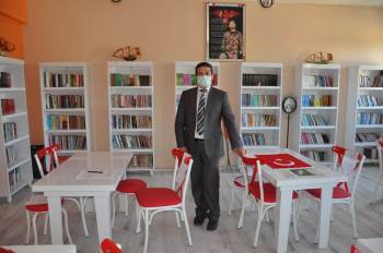 ‘Doktor’ Unvanlı Öğretmen ‘Yılın Çalıkuşları’Ndan Biri Oldu
