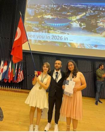 ‘Dünya Klavye Şampiyonası’Ndan Madalyalar İle Döndüler
