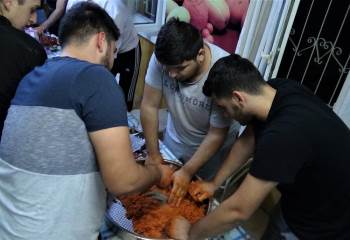 ’En Güzel Ve En Lezzetli Çiğ Köfte’Yi Yapabilmek İçin Yarıştılar
