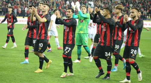 "Es Es'te transfer yasağı kalkmayacak gibi"