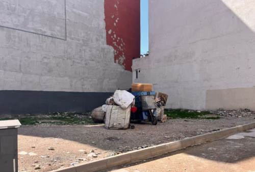 ​Eskişehir'deki arsayı depo yapmaları kızdırdı