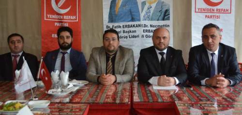 "Eskişehir'e, kasasına para koyan belediyeciliği getireceğiz"