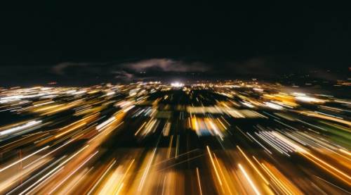 "Fast" Ne Demek? Anlamı ve Kullanımı