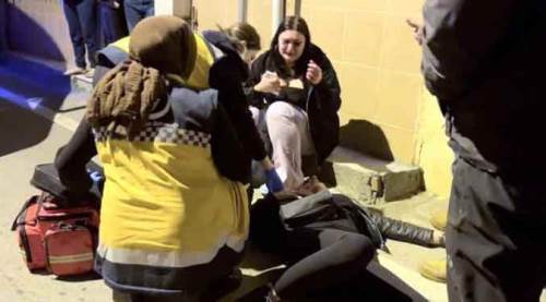 "Gel bir konuşalım" deyip, kızının gözleri önünde başından vurdu