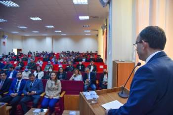 ‘Geleceğin İş Modeli: Girişimcilik’ Paneli Düzenlendi
