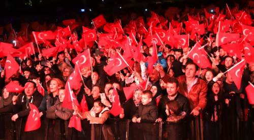 "Hıyanet etmeyeceğiz!"