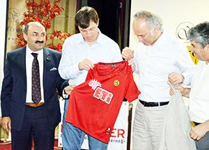 Bu işi kent hareketine getirmeliyiz