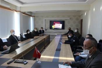 "Kadına Yönelik Şiddet" Ele Alındı
