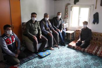 "Kapımız, Şehit Aileleri Ve Gazilerimize 24 Saat Açıktır"
