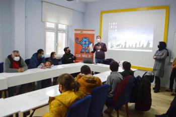 "Kendin Yap Atölyeleri" Öğrencilerine Kavuşuyor
