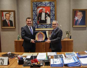 "Komşu İki Şehir Balıkesir Ve Kütahya Arasındaki Bağlar Daha Da Güçlenmeli"
