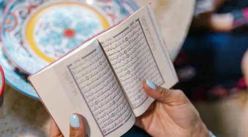 Âl-i İmran Suresi Okunuşu - Âl-i İmran Suresinin Arapça Yazılışı, Türkçe Anlam Ve Fazileti (Diyanet Meali-Dinle)