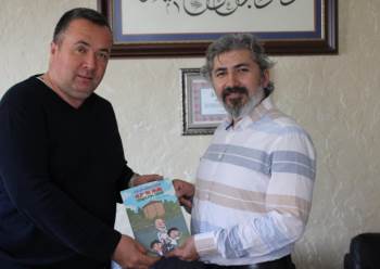 "Leblebi Kokulu Şehir" Kitap Severler İle Buluştu
