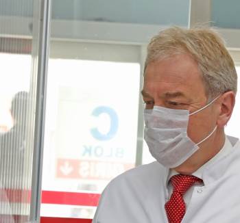 "Maskeyi Süs Gibi Değil, Burnumuzda Açık Kalmayacak Şekilde Kullanalım"
