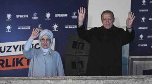 "Milleti son kez kandırmaya çalışanlar gibi değiliz"