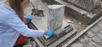 (Özel) 19. Yüzyıla Ait Tarihi Mezar Taşları Onarıldı
