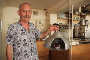 (Özel) 50 Yıllık Mesleğine İlk Günkü Aşka Yapıyor
