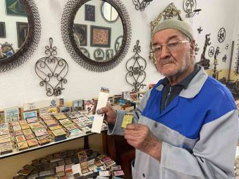 (Özel) 62 Yıldır Kibrit Kutusu Biriktiriyor
