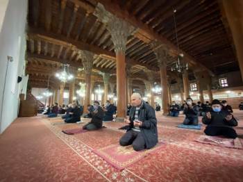 (Özel) 7 Asırlık Cami Yıllardır Dimdik Ayakta
