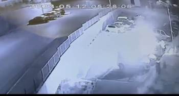 (Özel) Afyonlu ‘Neron’ Az Kalsın Kendisini De Yakıyordu
