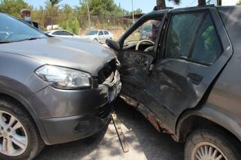 (Özel) Bilecik’Te Meydana Gelen Trafik Kazasında 2 Kişi Yaralandı
