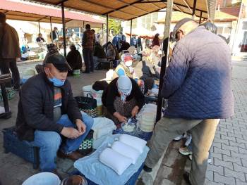 (Özel) Bu Pazarda Satılan Ürünler Hem Doğal Hem Yöresel
