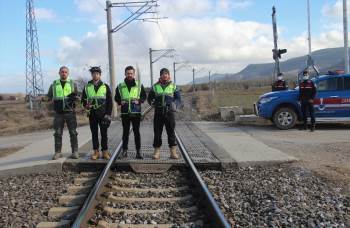 (Özel) Demiryolunun Güvenliğini İha’Lar Sağlıyor
