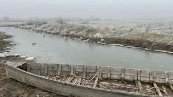 (Özel) Eber Gölü Dondu
