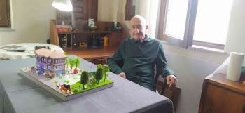 (Özel) Maket Yapımını Sanata Dönüştürdü
