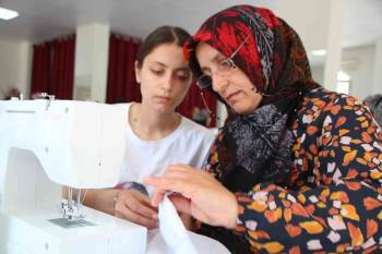 (Özel) Onlar İçin Özel Kurs Açtılar
