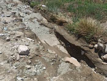 (Özel) Şiddetli Yağış Köy Yollarını Dereye Çevirdi
