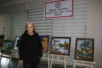 (Özel) Yalnızlığını Resim Yaparak Gideriyor
