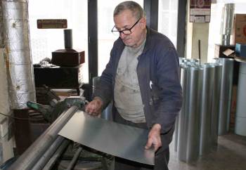 (Özel) Yarım Asırdan Fazla Soba Tamirciliği Yapıyor
