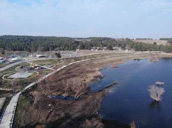 (Özel) Yaşanan Kuraklık Pelitözü Göleti’Nde Suların Çekilmesine Neden Oldu
