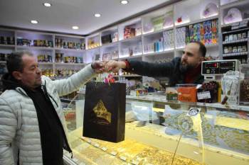 (Özel) Yılbaşı Öncesi Kuruyemişe Gelen Zamlara Rağmen Satışlar Hareketli
