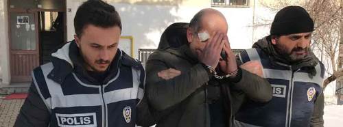  "Peruklu hırsız" peruk bakımı sırasında yakalandı!