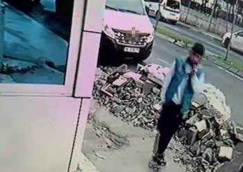 "Polisiz" deyip, 285 bin liralık hırsızlık yaptılar