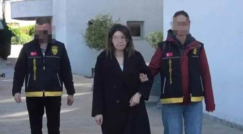 "Sahte avukat" operasyonla yakalandı