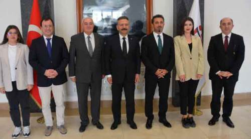 "Şehir için iş birliğine açığım"